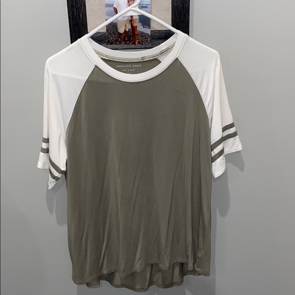 AE t-shirt